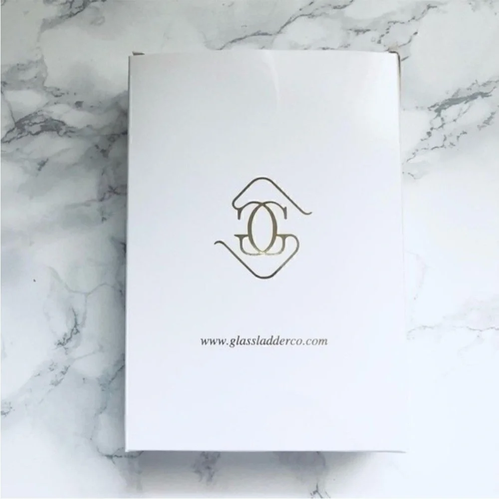 Glass Ladder & Co. stay organized